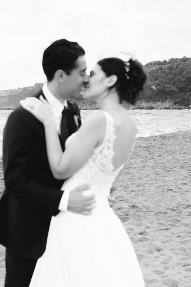 Un mariage en petit comité, face à la mer